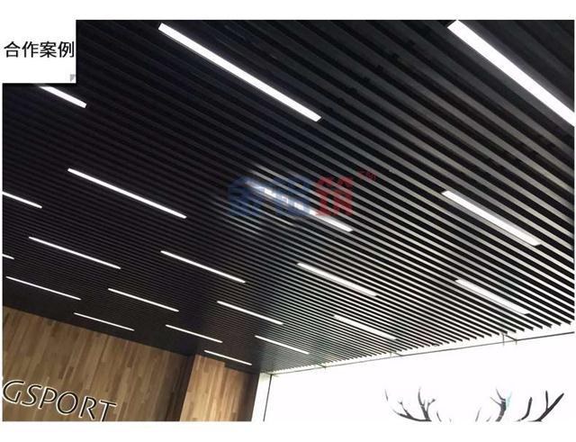 型铝方通吊顶铝格栅吊顶长条形铝挂片铝条扣板吊顶云南昆明厂家